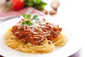 SPAGETTI BEEF BOLOGNESE